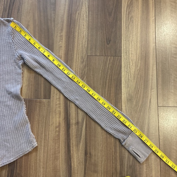 BNWOT We the Free - thermal top - Picture 9 of 9